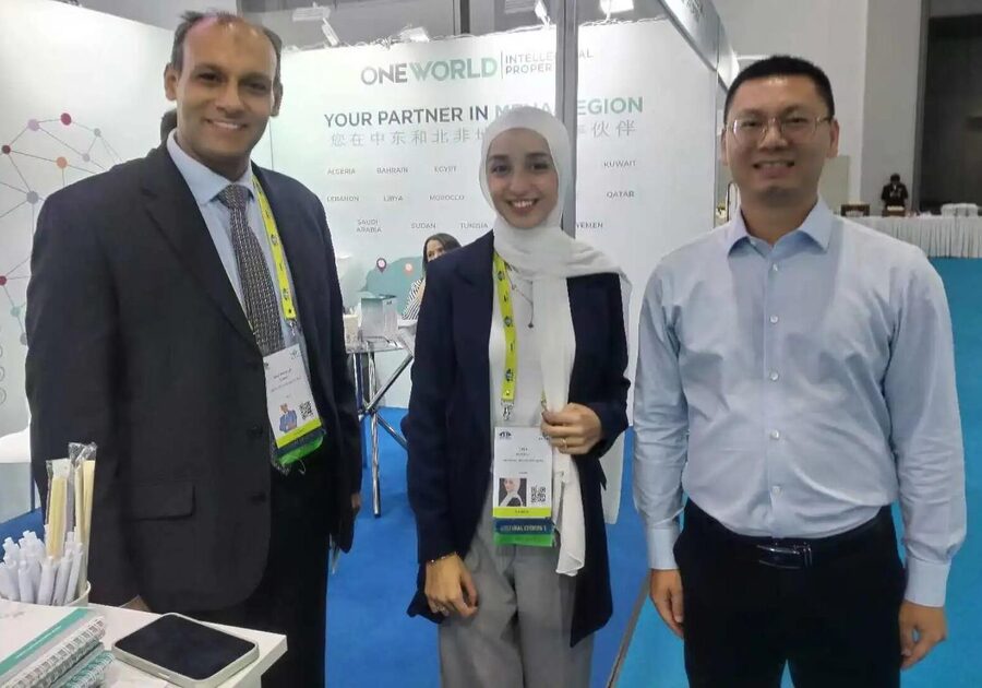 Intenova with overseas partner firms at an international IP forum